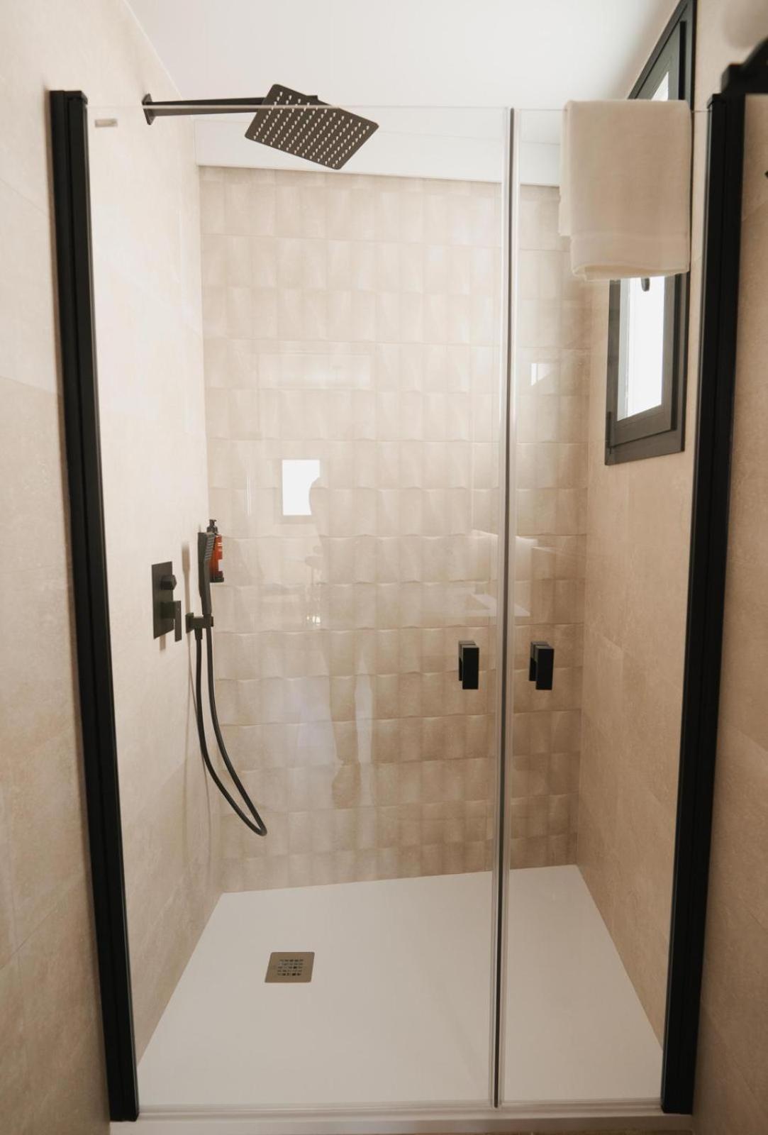 Azure Homes كونيل ذي لا فرونتيرا المظهر الخارجي الصورة